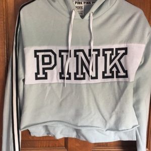 Cropped hoodie